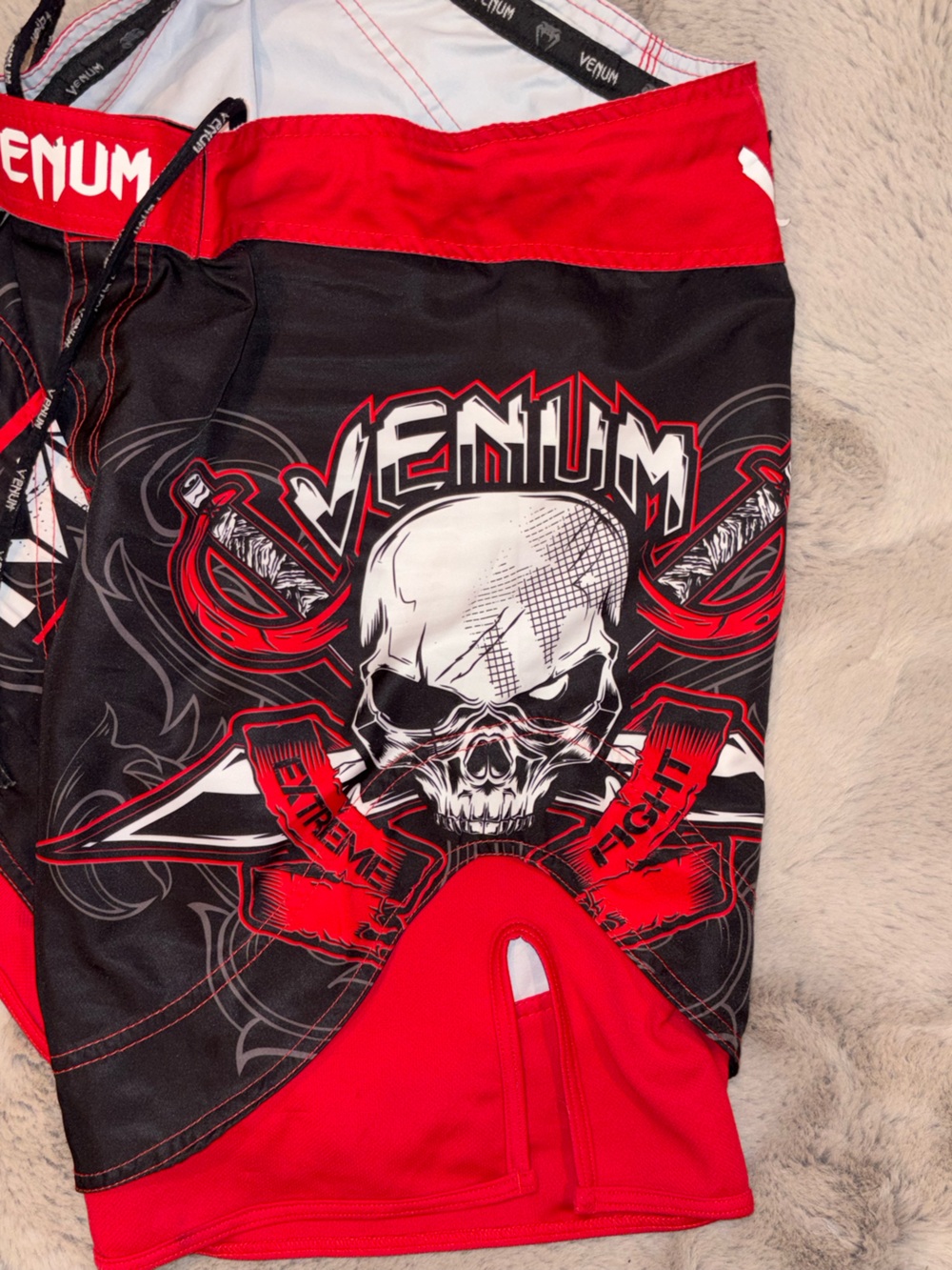Venum Black & Red MMA Fight Shorts - Picture 4 of 9